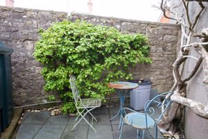 Courtyard Garden- click for photo gallery